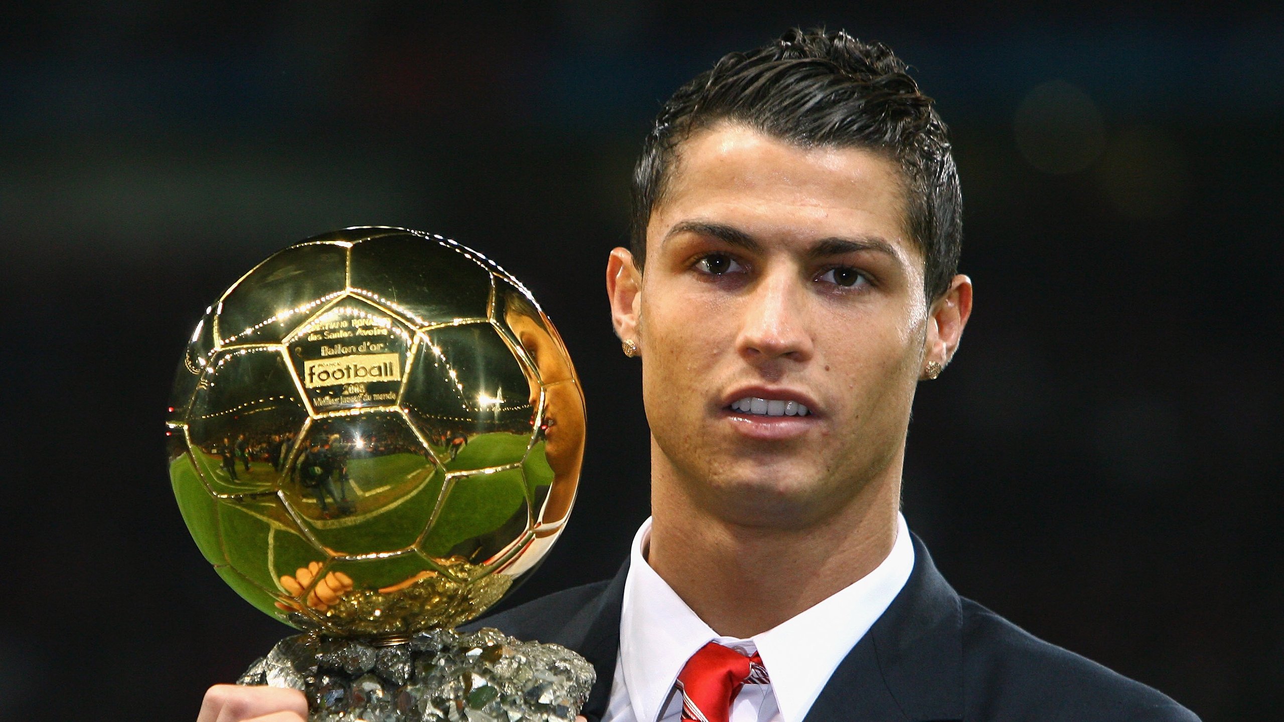 俱乐部与科技公司合作开发战术分析平台，与俱乐部合作运营方案